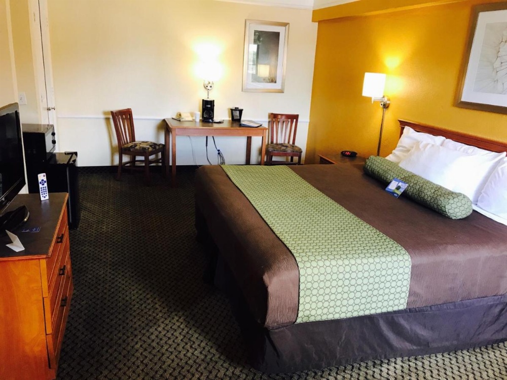 Baymont by Wyndham San Antonio Near South Texas Medical Ctr