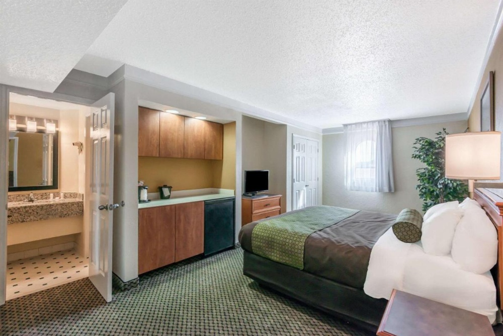 Baymont by Wyndham San Antonio Near South Texas Medical Ctr